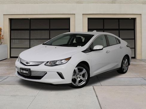 Used 2018 Chevrolet Volt LT w/ LT Driver Confidence Package FWD image 3