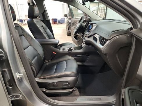 Used 2024 GMC Terrain AT4 AWD/4WD image 32