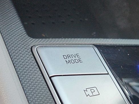 Used 2023 Hyundai Elantra SEL w/ Convenience Package FWD image 25