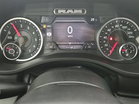 New 2026 RAM 1500 Express AWD/4WD image 22