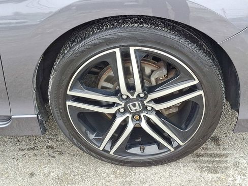 Used 2016 Honda Accord Sport image 9
