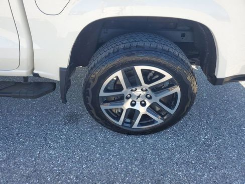 Used 2023 Chevrolet Colorado Z71 w/ Z71 Convenience Package 2 image 20