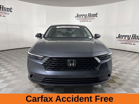 Used 2023 Honda Accord EX image 3