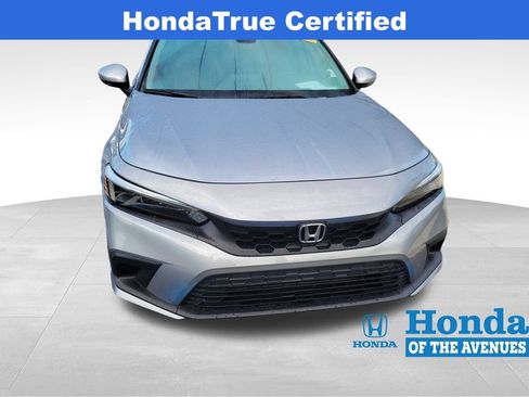 Used 2022 Honda Civic EX-L image 2