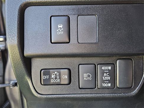 Used 2020 Toyota Tacoma TRD Off-Road w/ Technology Package image 26