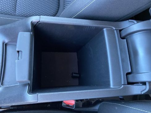 Used 2022 GMC Acadia SLE w/ Driver Convenience Package image 43