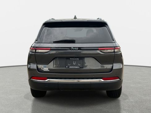 Used 2024 Jeep Grand Cherokee Limited 4xe image 6