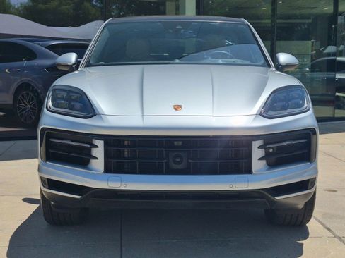 Certified 2026 Porsche Cayenne Coupe AWD/4WD image 6