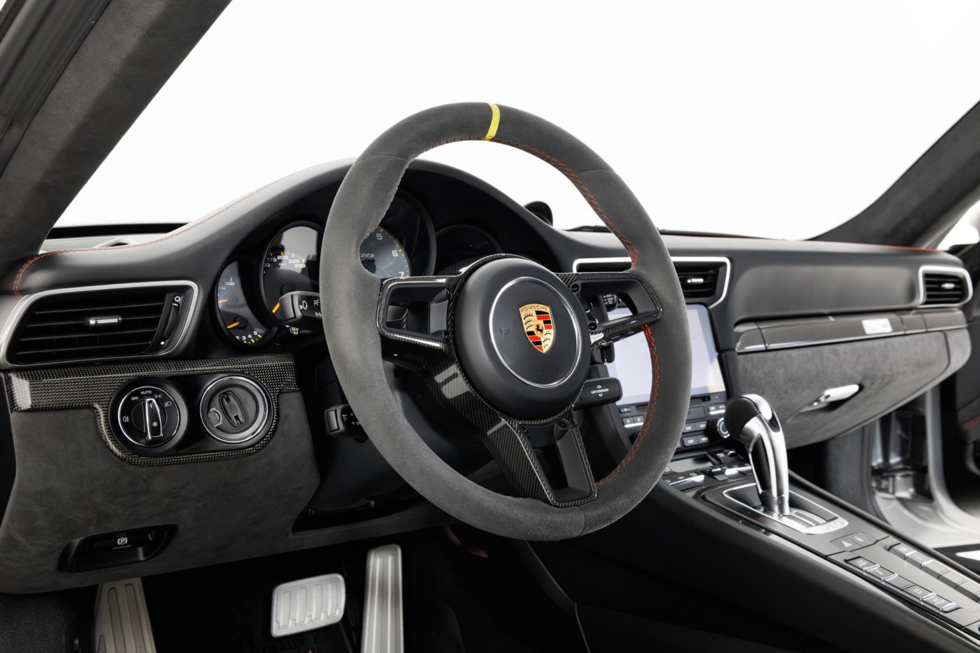 Used 2018 Porsche 911 GT2 RS RWD image 18