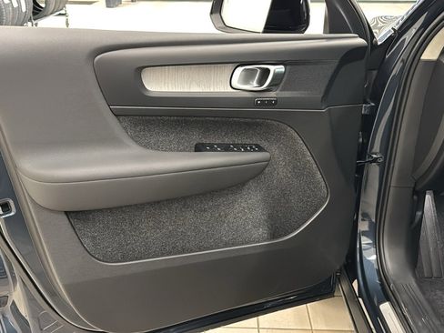 New 2026 Volvo XC40 B5 Core w/ Climate Package image 21