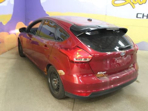 Used 2016 Ford Focus SE w/ Equipment Group 201A FWD image 6