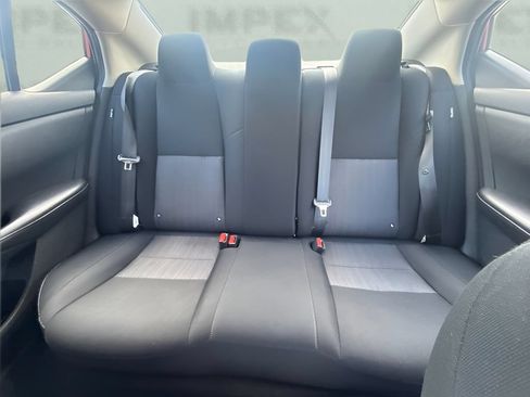 Used 2024 Nissan Sentra SV FWD image 12