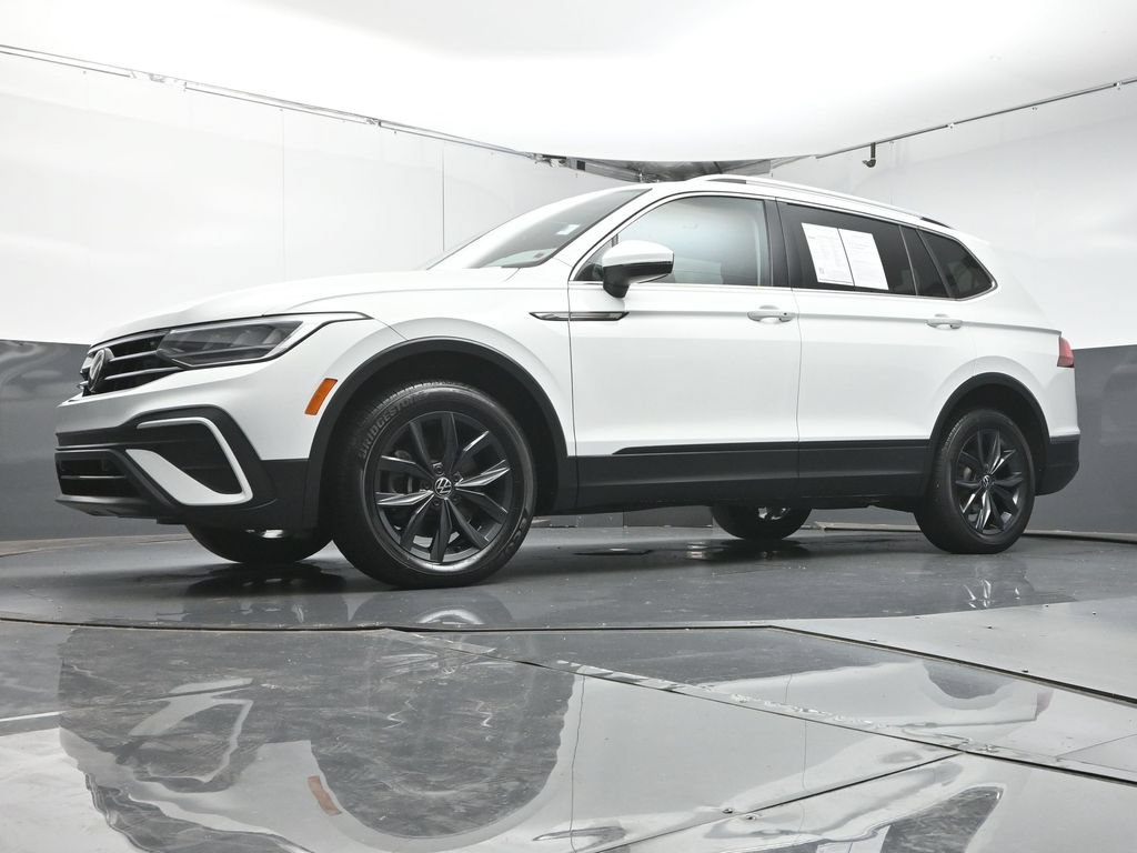 Used 2024 Volkswagen Tiguan SE FWD image 36
