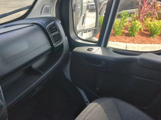 Used 2025 RAM ProMaster 2500 w/ U-Haul Equipment Group FWD image 18