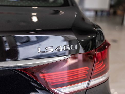 Used 2017 Lexus LS 460 AWD w/ Comfort Package image 15
