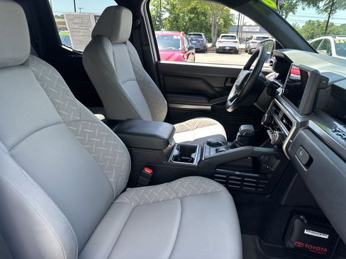 Used 2026 Toyota Tacoma SR5 AWD/4WD image 13