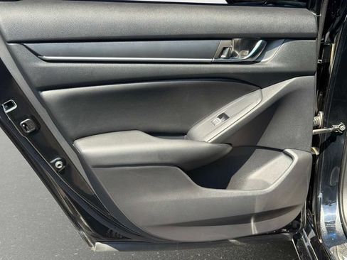 Used 2020 Honda Accord Sport image 11