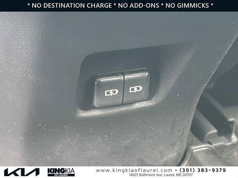 Used 2024 Toyota RAV4 XLE AWD/4WD image 18