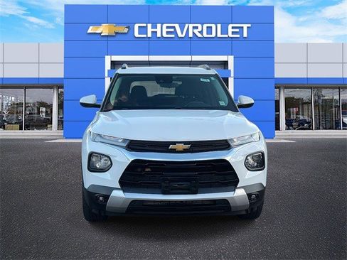 Certified 2023 Chevrolet TrailBlazer LT image 2