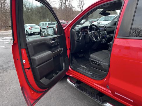 Used 2019 Chevrolet Silverado 1500 LT w/ All-Star Edition image 9