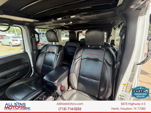 Used 2019 Jeep Wrangler Unlimited Rubicon AWD/4WD image 16