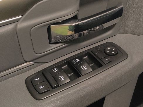 Used 2017 RAM 1500 Classic SLT image 27