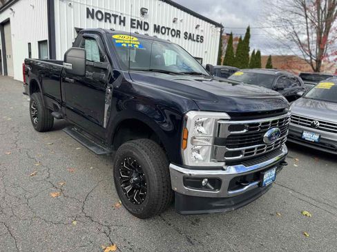 Used 2024 Ford F250 XLT w/ Snow Plow Prep Package image 8