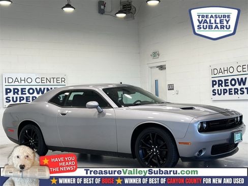 Used 2017 Dodge Challenger SXT w/ Blacktop Package image 1