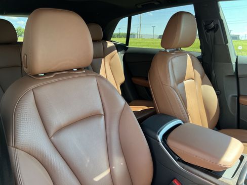 Used 2019 Audi Q8 Premium Plus w/ Premium Plus AWD/4WD image 35
