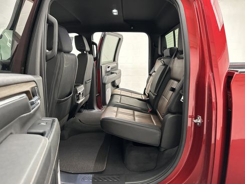 Used 2024 Chevrolet Silverado 2500 High Country w/ Technology Package image 27