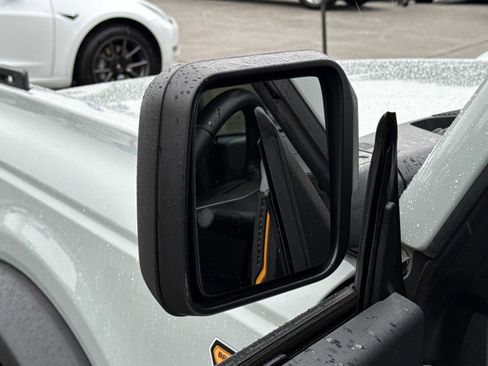 Used 2021 Ford Bronco Badlands image 16