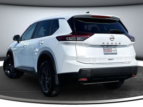 New 2026 Nissan Rogue SV FWD image 3