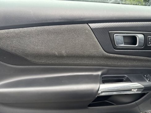 Used 2024 Ford Mustang Coupe RWD image 10