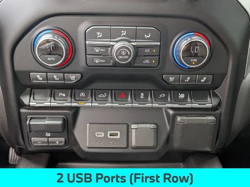 Used 2021 Chevrolet Silverado 1500 LTZ AWD/4WD image 19