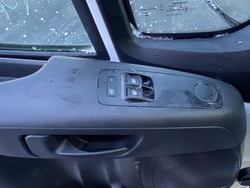 Used 2025 RAM ProMaster 2500 w/ Storage Group image 7