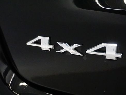 Used 2023 Jeep Compass Latitude image 14