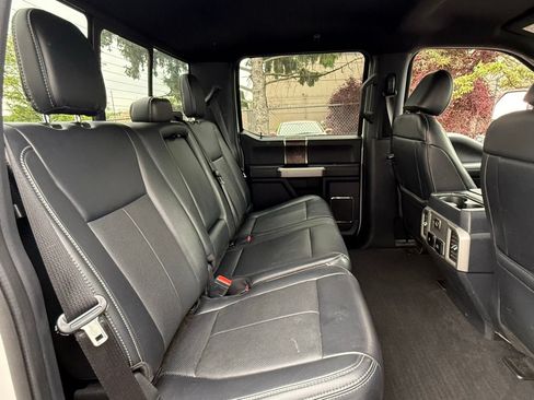 Used 2022 Ford F250 Lariat w/ Black Appearance Package AWD/4WD image 14