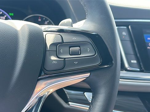 Used 2023 Buick Enclave Premium image 29