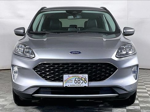 Used 2022 Ford Escape Titanium AWD/4WD image 2