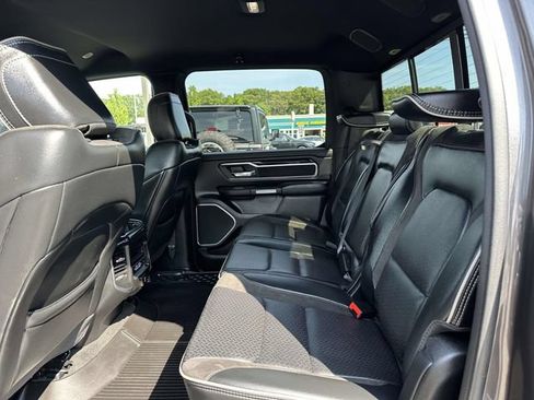 Used 2022 RAM 1500 Laramie AWD/4WD image 7
