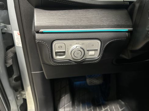 Used 2022 Mercedes-Benz GLE 350 4MATIC image 37
