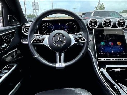 Used 2025 Mercedes-Benz C 300 Sedan image 8