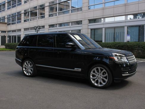 Used 2017 Land Rover Range Rover Long Wheelbase Supercharged image 2