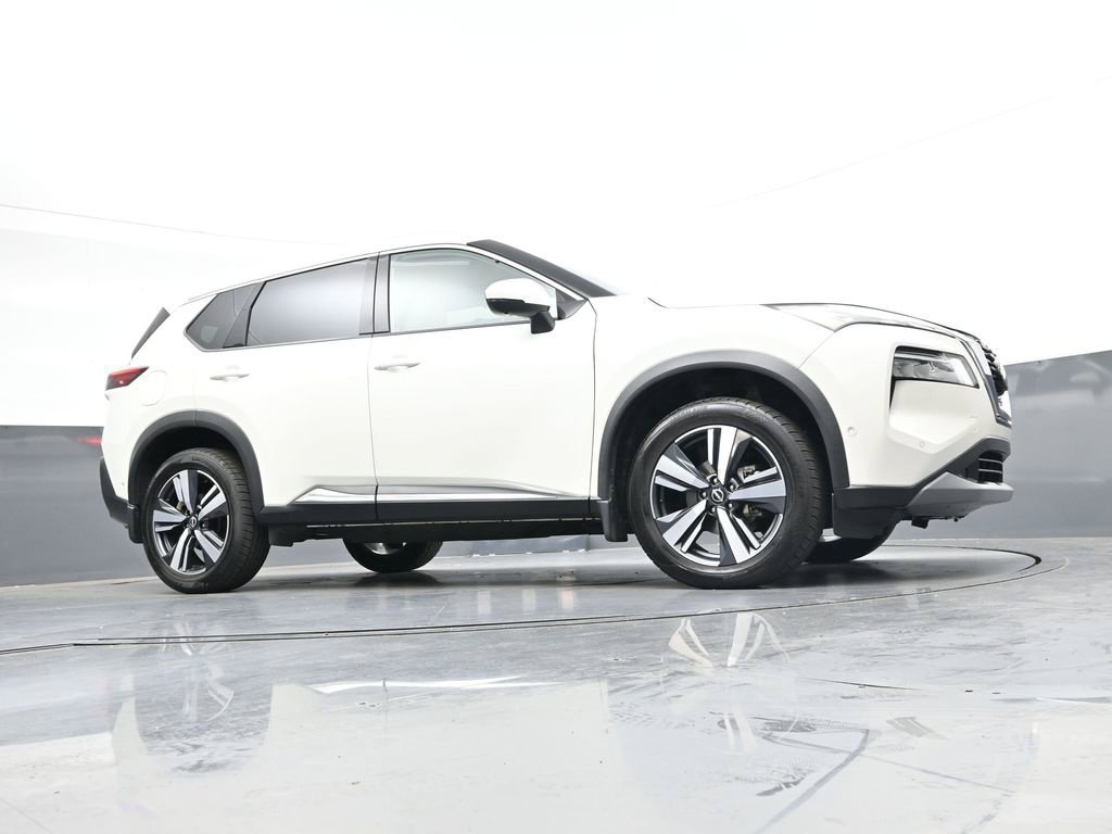 Certified 2023 Nissan Rogue SL w/ SL Premium Package AWD/4WD image 35