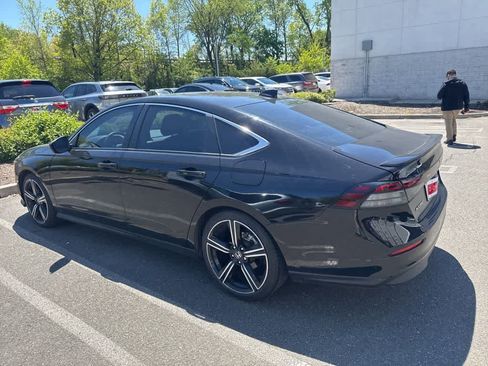 Used 2023 Honda Accord Sport image 17