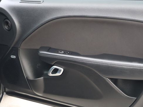 Used 2023 Dodge Challenger SXT w/ Blacktop Package image 13