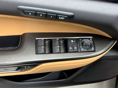 Used 2025 Lexus NX 350 350 Premium image 40