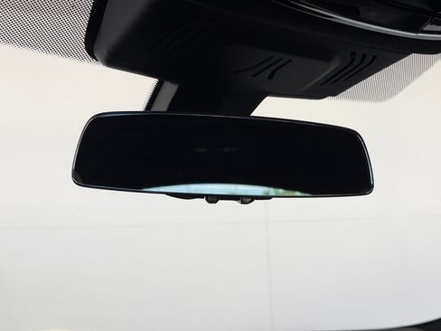 Used 2022 BMW X6 xDrive40i w/ Executive Package image 18