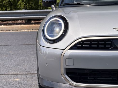 Used 2025 MINI Cooper S FWD image 18