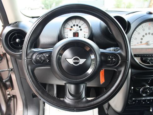 Used 2013 MINI Cooper Countryman FWD image 19